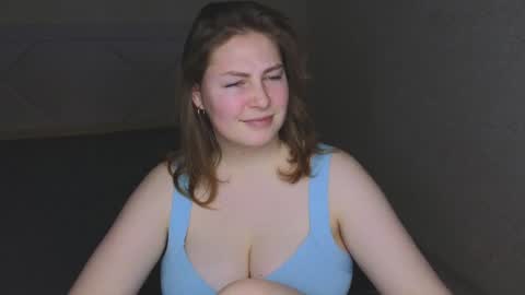 Snapshot of catherine_river chatting on 01/09/25, 12:30 Catherine online show from 01/09/25, 12:30