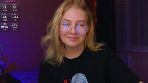 Snapshot of catherine_river chatting on 10/01/25, 10:49 Catherine online show from 10/01/25, 10:49