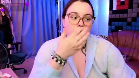 Snapshot of catherineclaire chatting on 07/18/26, 05:39 catherineclaire online show from 07/18/26, 05:39