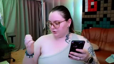 Snapshot of catherineclaire chatting on 07/24/26, 04:16 catherineclaire online show from 07/24/26, 04:16