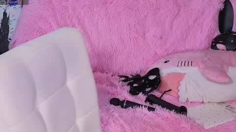 Catherine online show from 04/05/26, 09:17