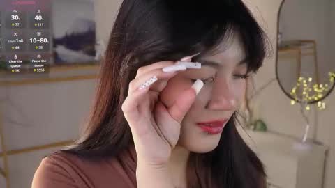 Snapshot of catheryneells chatting on 12/18/25, 04:13 Lee online show from 12/18/25, 04:13