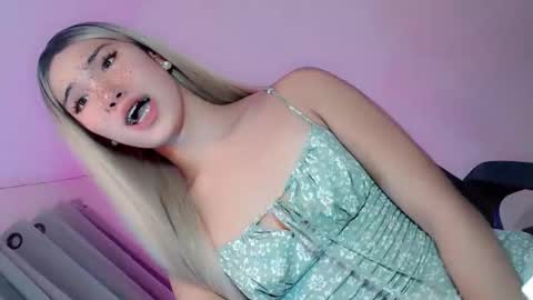 Snapshot of cathleashemalegoddess chatting on 10/28/25, 06:39 cathleashemalegoddess online show from 10/28/25, 06:39