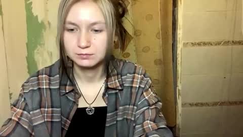 Lola online show from 11/04/25, 09:03