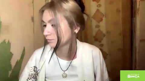 Lola online show from 11/06/25, 09:15