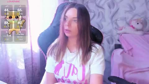 Snapshot of catisyfury chatting on 10/04/25, 09:40 . . online show from 10/04/25, 09:40