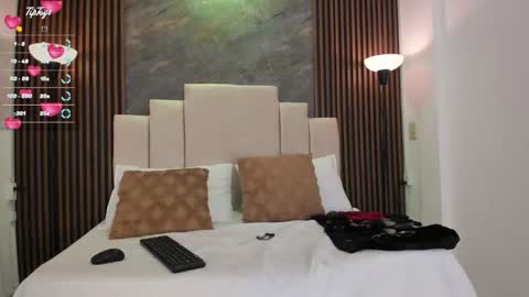 Snapshot of catiusca_reyes_03 chatting on 01/14/26, 11:49 catiusca_reyes_03 online show from 01/14/26, 11:49