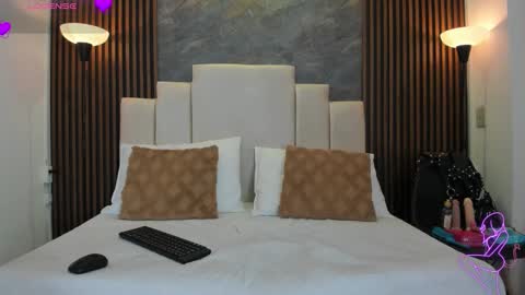 catiusca_reyes_03 online show from 03/15/26, 12:22