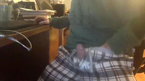 Snapshot of catmandoo21001 chatting on 01/26/25, 10:24 catmandoo21001 online show from 01/26/25, 10:24