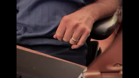 Snapshot of catmandoo21001 chatting on 10/17/25, 02:48 catmandoo21001 online show from 10/17/25, 02:48