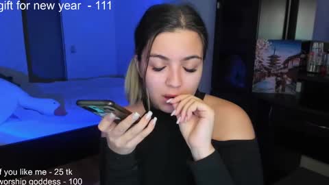 Snapshot of catrinaeuphorina chatting on 12/29/24, 06:35 Catrina or just Cat online show from 12/29/24, 06:35