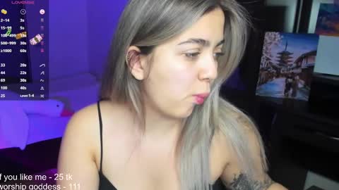 Snapshot of catrinaeuphorina chatting on 01/19/25, 03:53 Catrina or just Cat online show from 01/19/25, 03:53