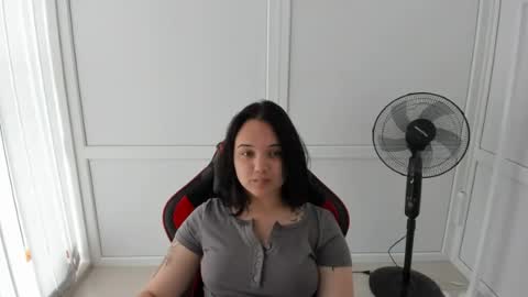 Snapshot of catrine_cute chatting on 06/14/26, 06:48 Catrine online show from 06/14/26, 06:48