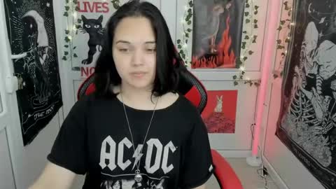 Snapshot of catrine_cute chatting on 06/26/26, 07:24 Catrine online show from 06/26/26, 07:24