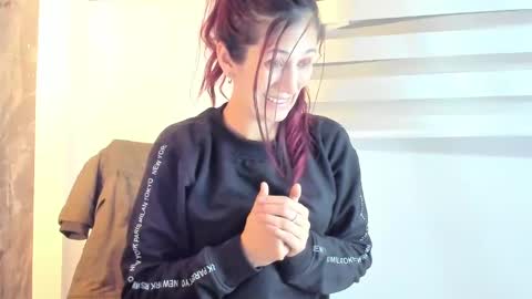 Snapshot of catt_evans1 chatting on 01/13/25, 05:01 CATT EVANS online show from 01/13/25, 05:01