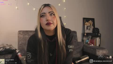 Cattaleya Ravenwood online show from 03/02/26, 02:46