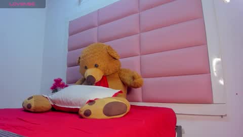 cattalina_25 online show from 01/15/26, 12:32