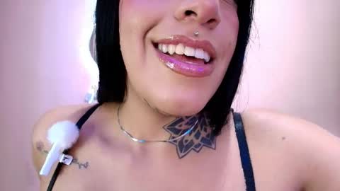 Cattleya online show from 04/11/26, 03:44