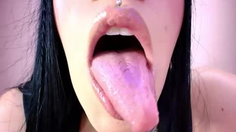 Cattleya online show from 04/17/26, 04:04