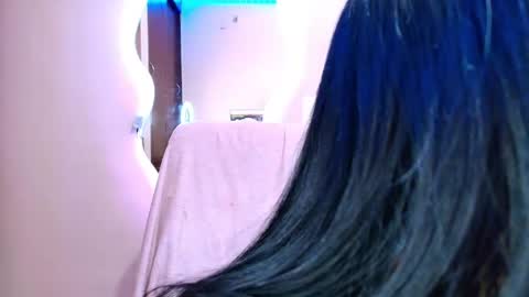 Cattleya online show from 05/08/26, 03:56