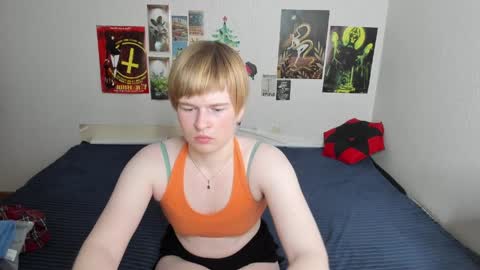 cattie_w_ online show from 04/01/26, 01:17