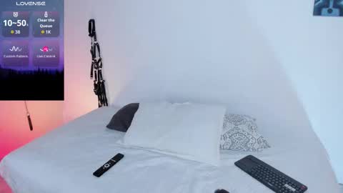 Snapshot of cattnamy chatting on 11/02/25, 09:33 CattNamy online show from 11/02/25, 09:33