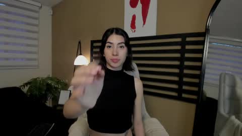 Snapshot of caty_loves chatting on 04/30/26, 10:36 Caty online show from 04/30/26, 10:36