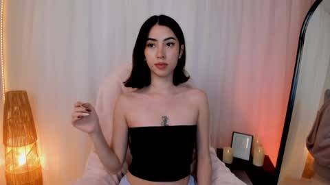 Snapshot of caty_loves chatting on 05/28/26, 09:23 Caty online show from 05/28/26, 09:23