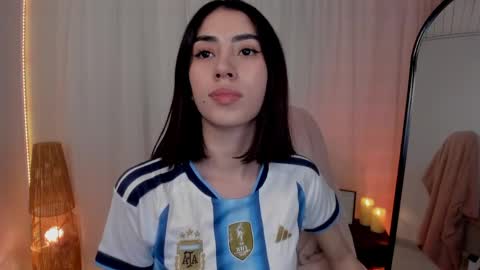 Snapshot of caty_loves chatting on 05/29/26, 11:25 Caty online show from 05/29/26, 11:25