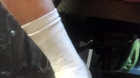 Snapshot of caughtnaked chatting on 11/11/25, 08:14 caughtnaked online show from 11/11/25, 08:14