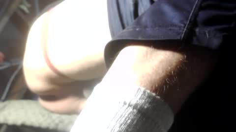 Snapshot of caughtnaked chatting on 11/25/25, 03:39 caughtnaked online show from 11/25/25, 03:39