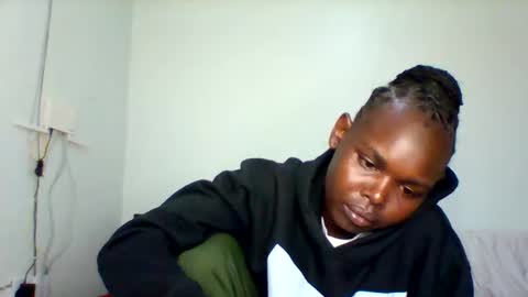 Snapshot of cavy_sweet chatting on 12/02/24, 08:00 Mecy online show from 12/02/24, 08:00