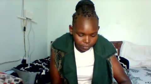 Snapshot of cavy_sweet chatting on 12/05/24, 03:28 Mecy online show from 12/05/24, 03:28