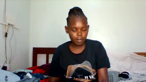 Snapshot of cavy_sweet chatting on 12/06/24, 12:27 Mecy online show from 12/06/24, 12:27