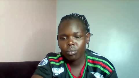 Snapshot of cavy_sweet chatting on 03/16/26, 06:12 Mecy online show from 03/16/26, 06:12