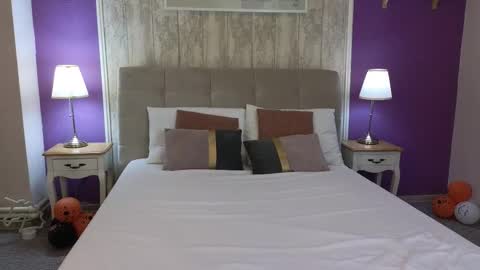 Snapshot of cb_ivanna chatting on 11/20/25, 06:02 Ivanna online show from 11/20/25, 06:02