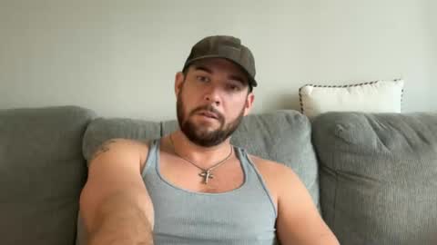 Snapshot of cboyy20 chatting on 11/30/25, 05:28 cboyy20 online show from 11/30/25, 05:28