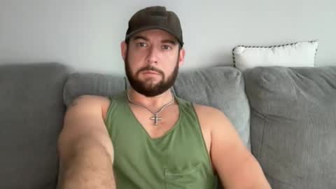 Snapshot of cboyy20 chatting on 12/15/25, 07:51 cboyy20 online show from 12/15/25, 07:51