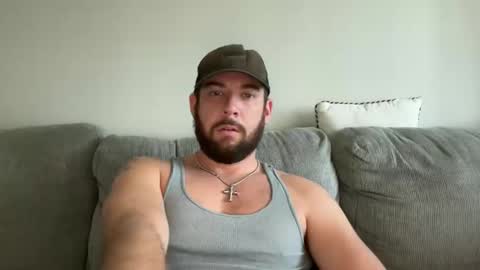 Snapshot of cboyy20 chatting on 12/20/25, 06:37 cboyy20 online show from 12/20/25, 06:37