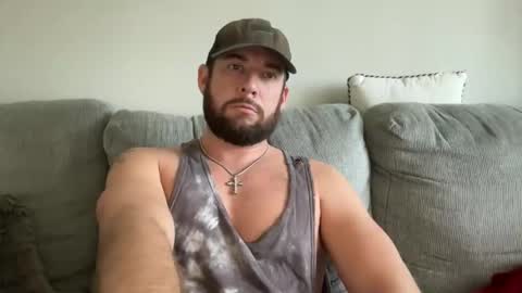 Snapshot of cboyy20 chatting on 12/22/25, 05:32 cboyy20 online show from 12/22/25, 05:32