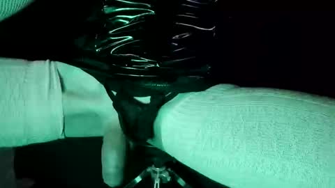 Snapshot of cbtmancan chatting on 11/18/25, 11:15 cbtmancan online show from 11/18/25, 11:15