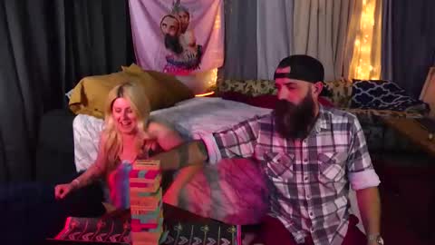 WHAT CAN YOU GET US TO DO online show from 04/27/26, 03:37