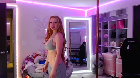 Ccinnamon online show from 01/30/25, 03:00