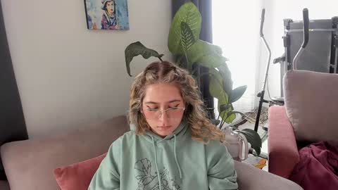 ccuteass online show from 12/01/24, 07:36