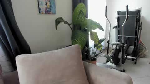 ccuteass online show from 12/04/24, 02:37