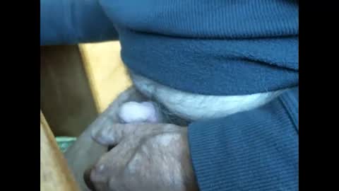 Snapshot of cczt154 chatting on 11/11/25, 05:24 CCzt154 online show from 11/11/25, 05:24