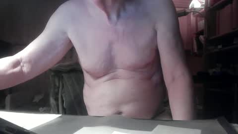 Snapshot of cd_99 chatting on 01/31/25, 10:52 cd_99 online show from 01/31/25, 10:52