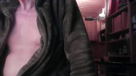 Snapshot of cd_99 chatting on 10/30/25, 07:47 cd_99 online show from 10/30/25, 07:47