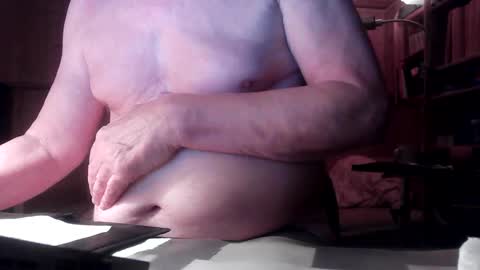 Snapshot of cd_99 chatting on 11/25/25, 01:27 cd_99 online show from 11/25/25, 01:27