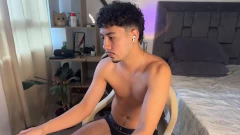 Carlos online show from 10/22/25, 08:08